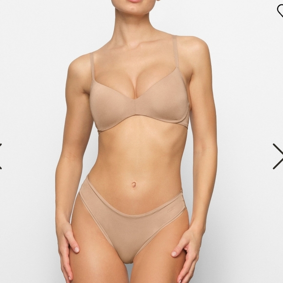 SKIMS PUSH-UP PLUNGE BRA - Clay - 34DD - Picture 2 of 5